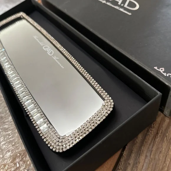 Rearview Mirror Bling Clip - Picture 4 of 8